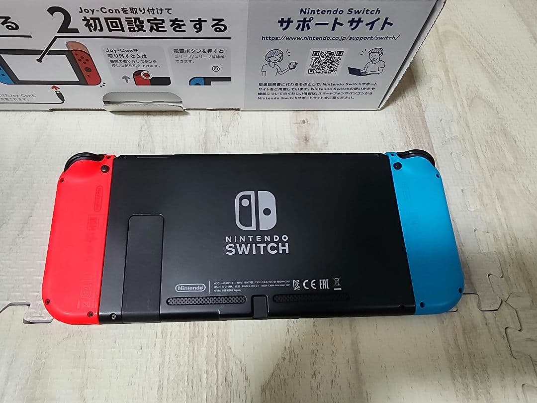 Nintendo Switch 本体 赤/青 付属品完備