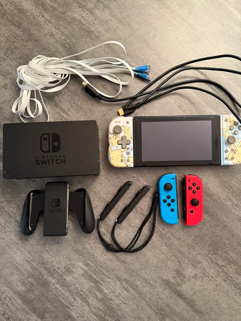 Switch 本体　コントローラーのおまけ付き