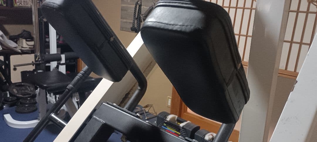 アイロテック　レッグプレス　ハックスクワット　※手渡しのみ※