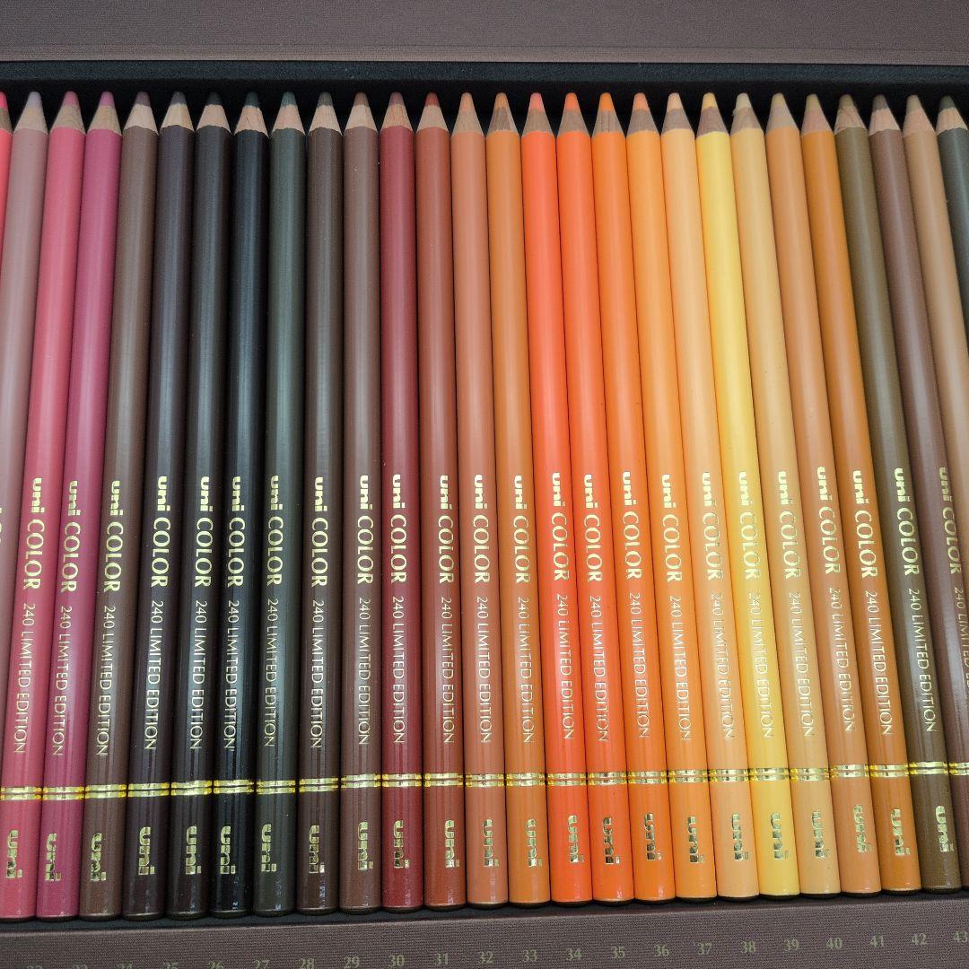 【未使用】uni COLOR 色鉛筆 240本 箱付き 文房具