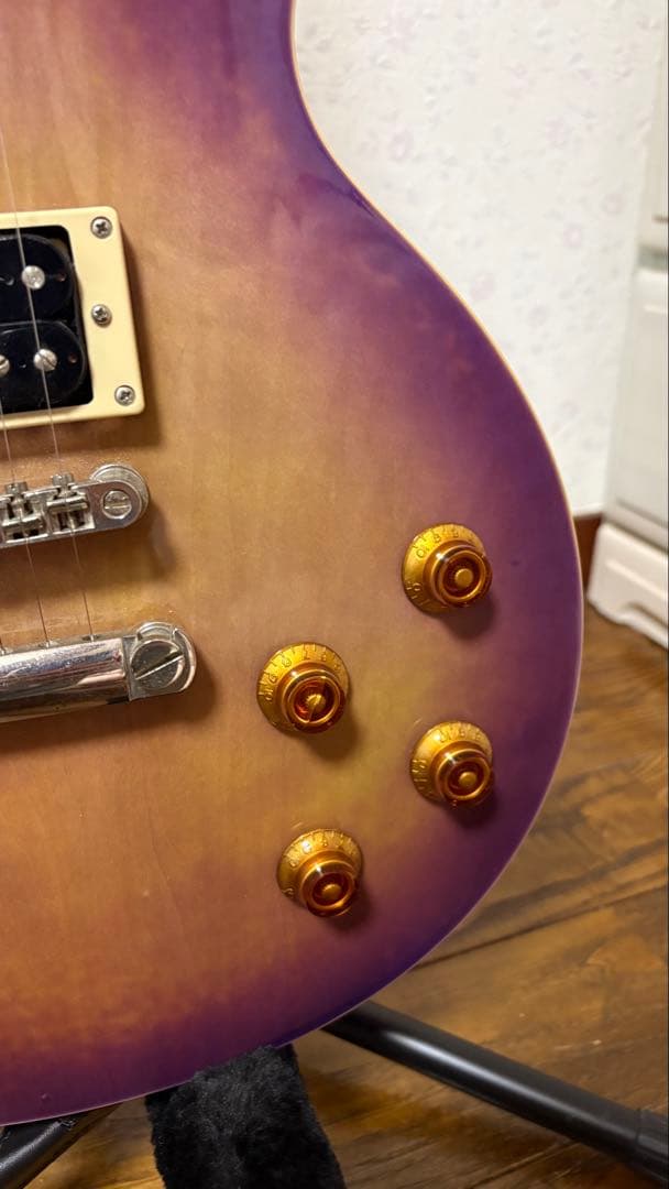 エピフォン　Epiphone レスポール classic plaintop 紫