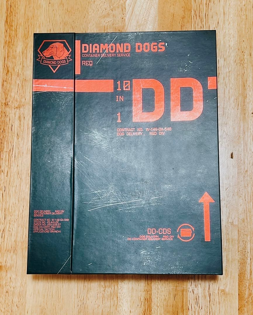 設定資料集 l Gear Solid V 世界限定400冊