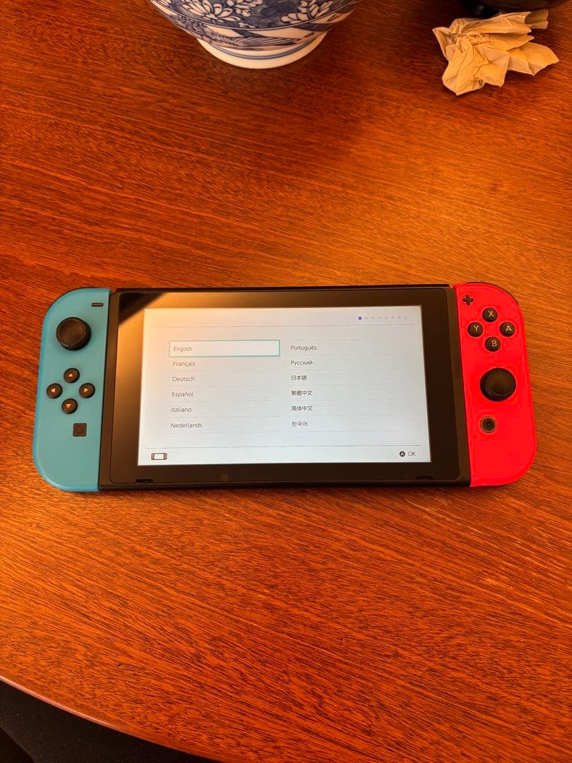 Nintendo Switch 本体 赤・青 Joy-Con 付属品あり