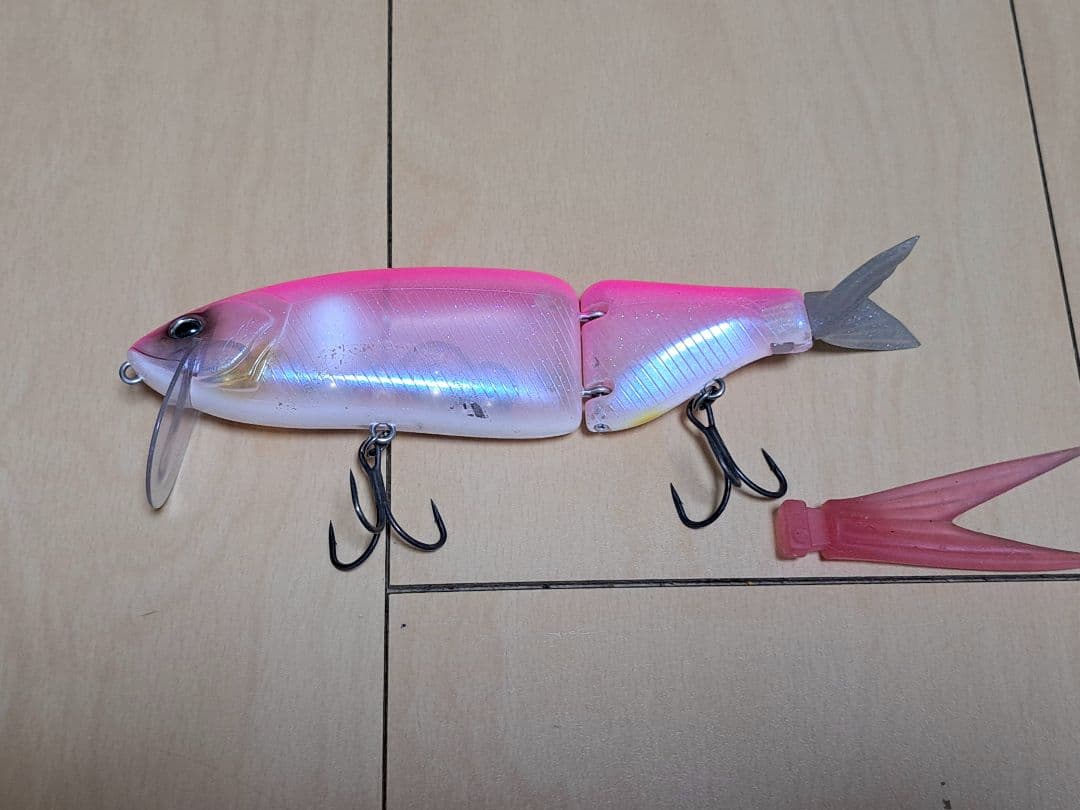 DRT　タイニークラッシュ　長谷川ピンク　1 ビッグベイト　Vテール付き