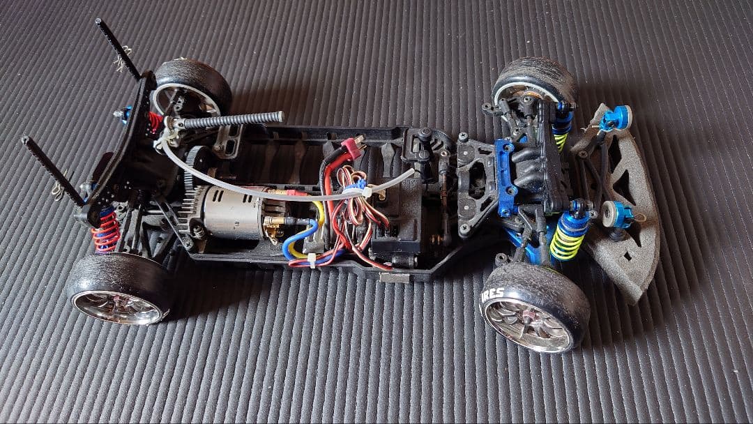 ヨコモドリパケ２駆ドリ仕様