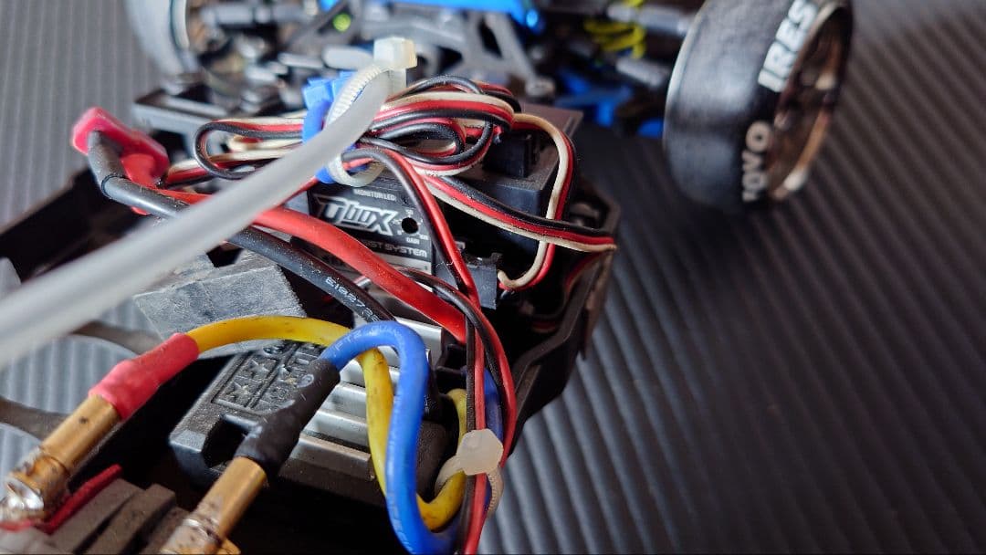 ヨコモドリパケ２駆ドリ仕様