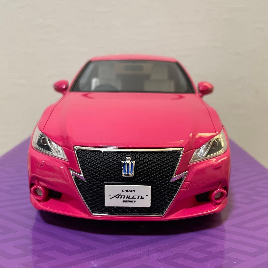 京商　1/18 トヨタ クラウン ハイブリッド アスリートG ピンク