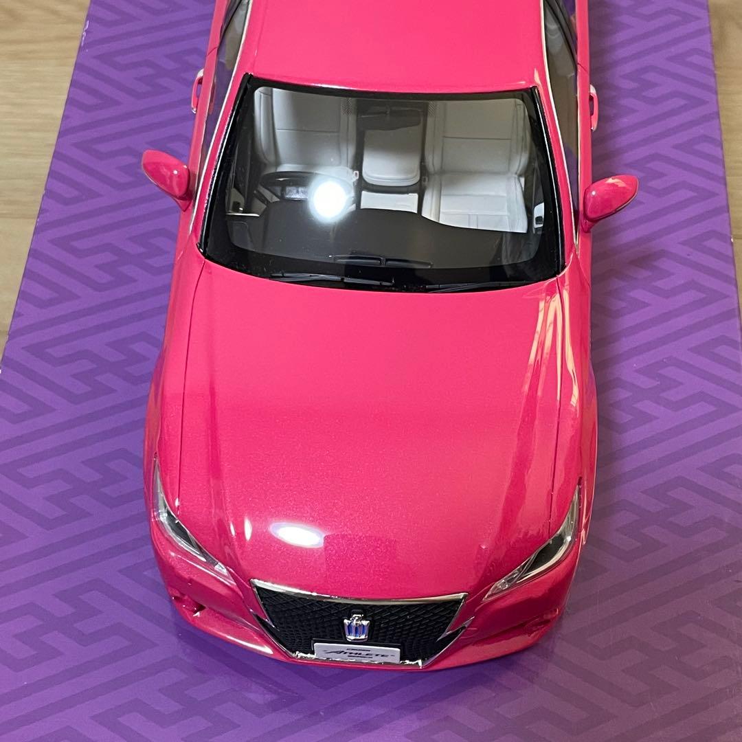 京商　1/18 トヨタ クラウン ハイブリッド アスリートG ピンク