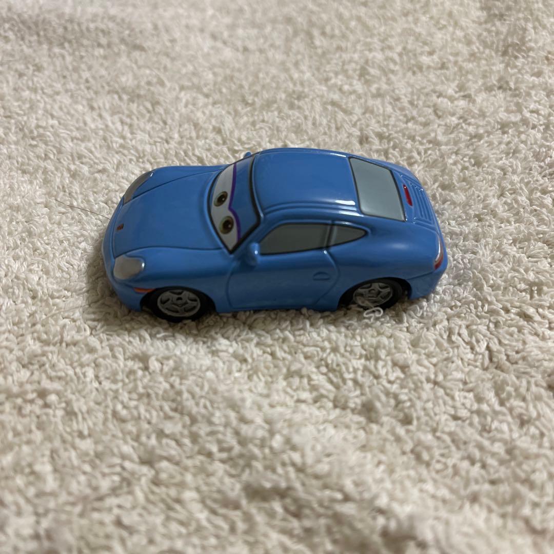 サリー　はにかみタイプ