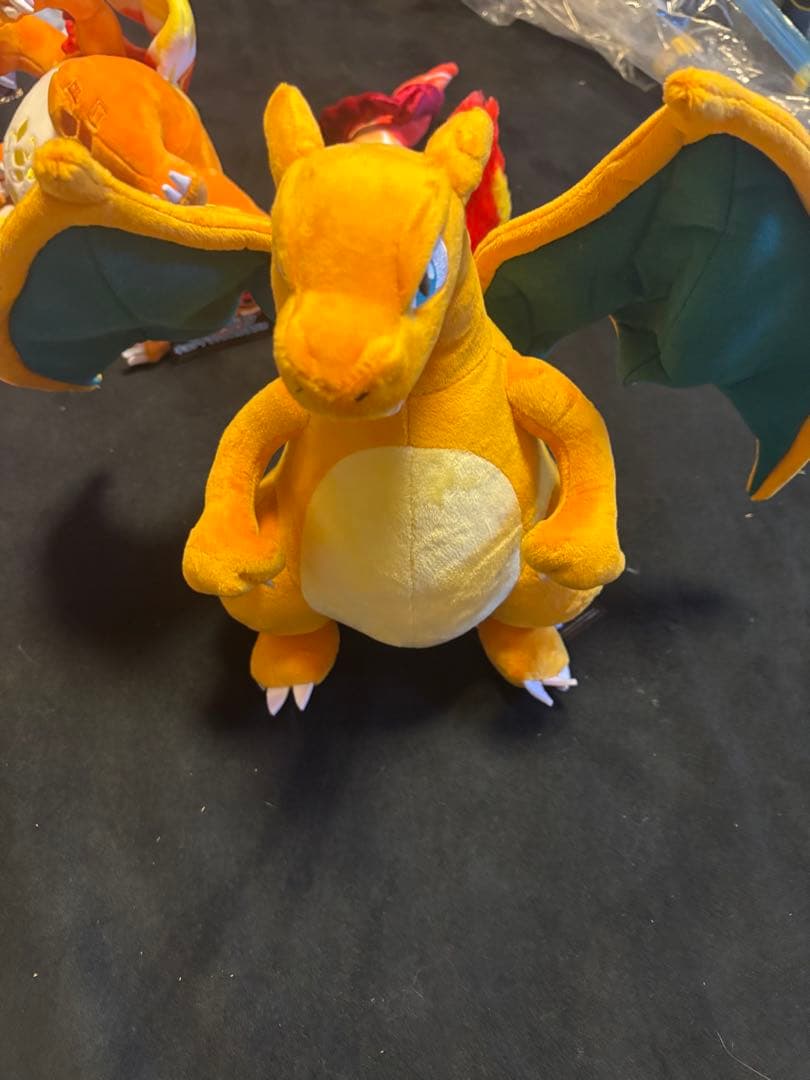 ポケモンセンター限定　リザードン　キョダイマックスリザードン ぬいぐるみタグ付き