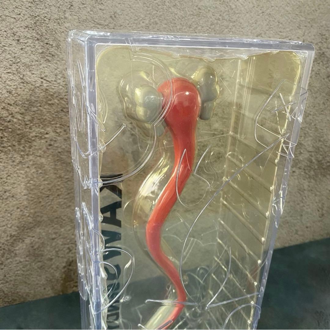 KAWS × Colette Comme Des Garcons フィギュア