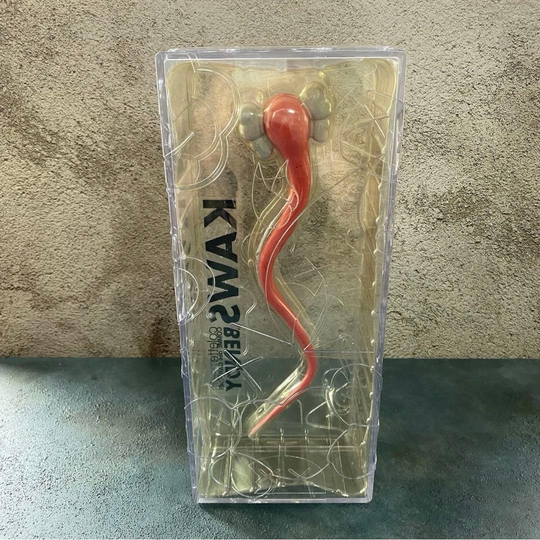 KAWS × Colette Comme Des Garcons フィギュア