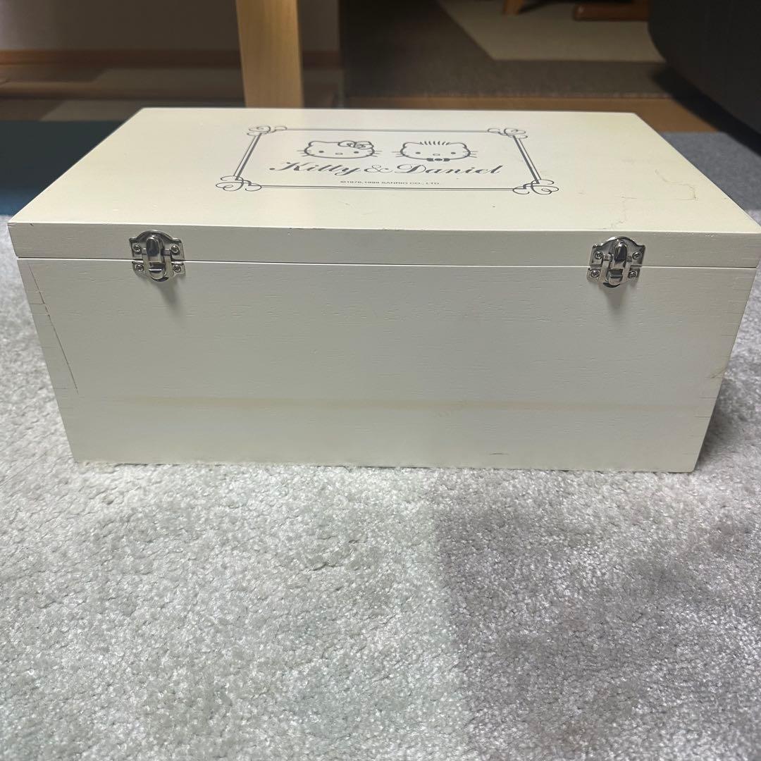 ハローキティ＆ダニエル モヘアドール