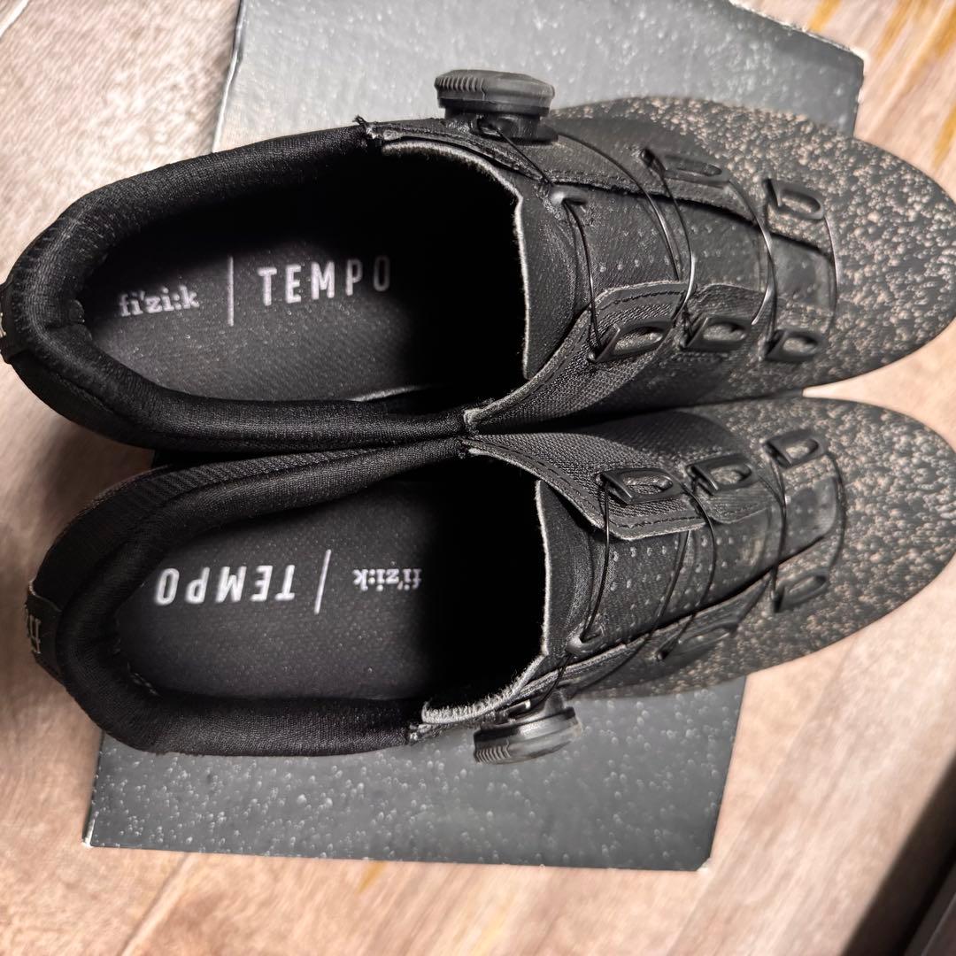 フィジーク　TEMPO OVERCURVE R4 LESCLASSIQUES43