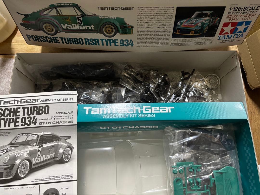 1/12RC タムテックギア ポルシェターボ RSR 934