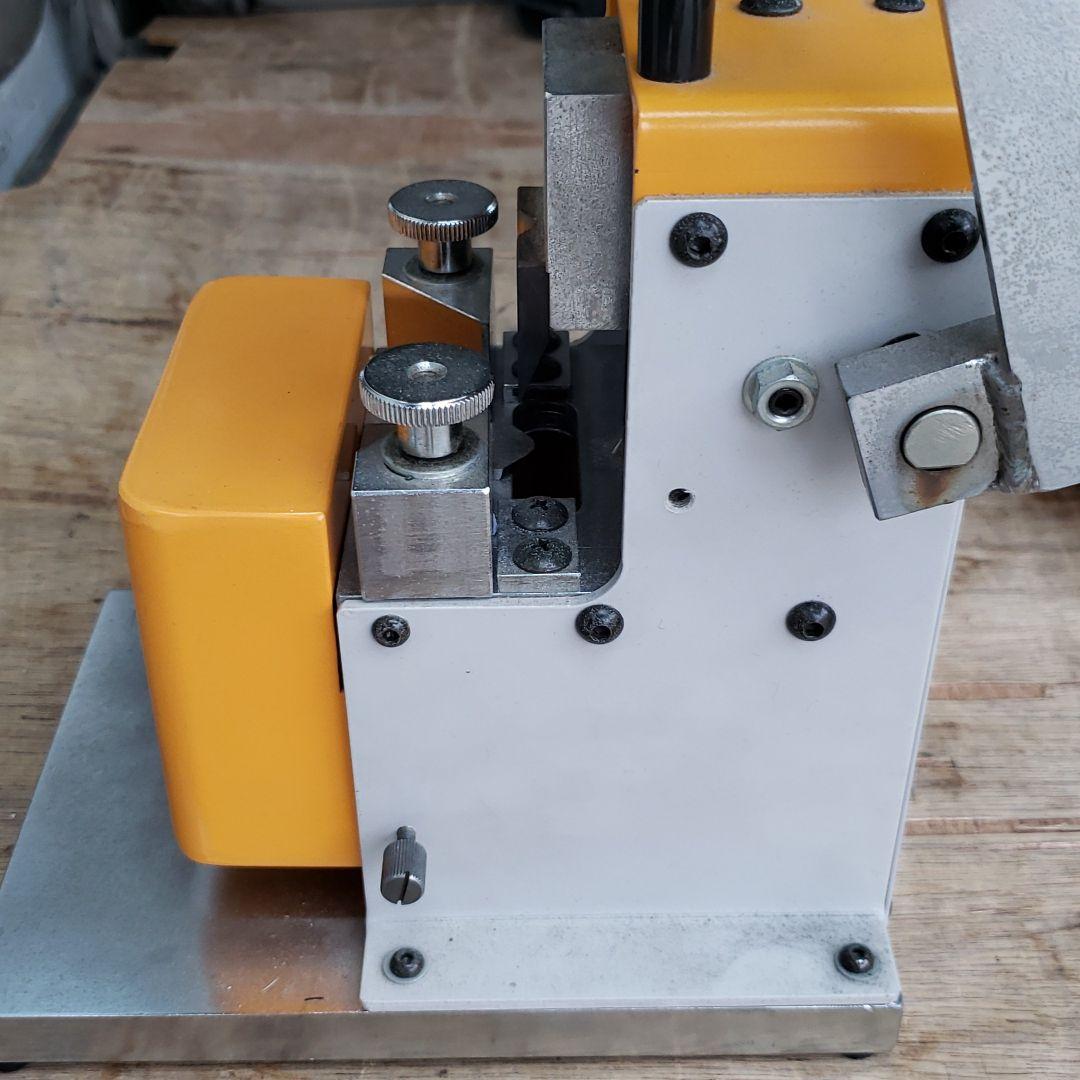 デスクトップコーナーラウンダー