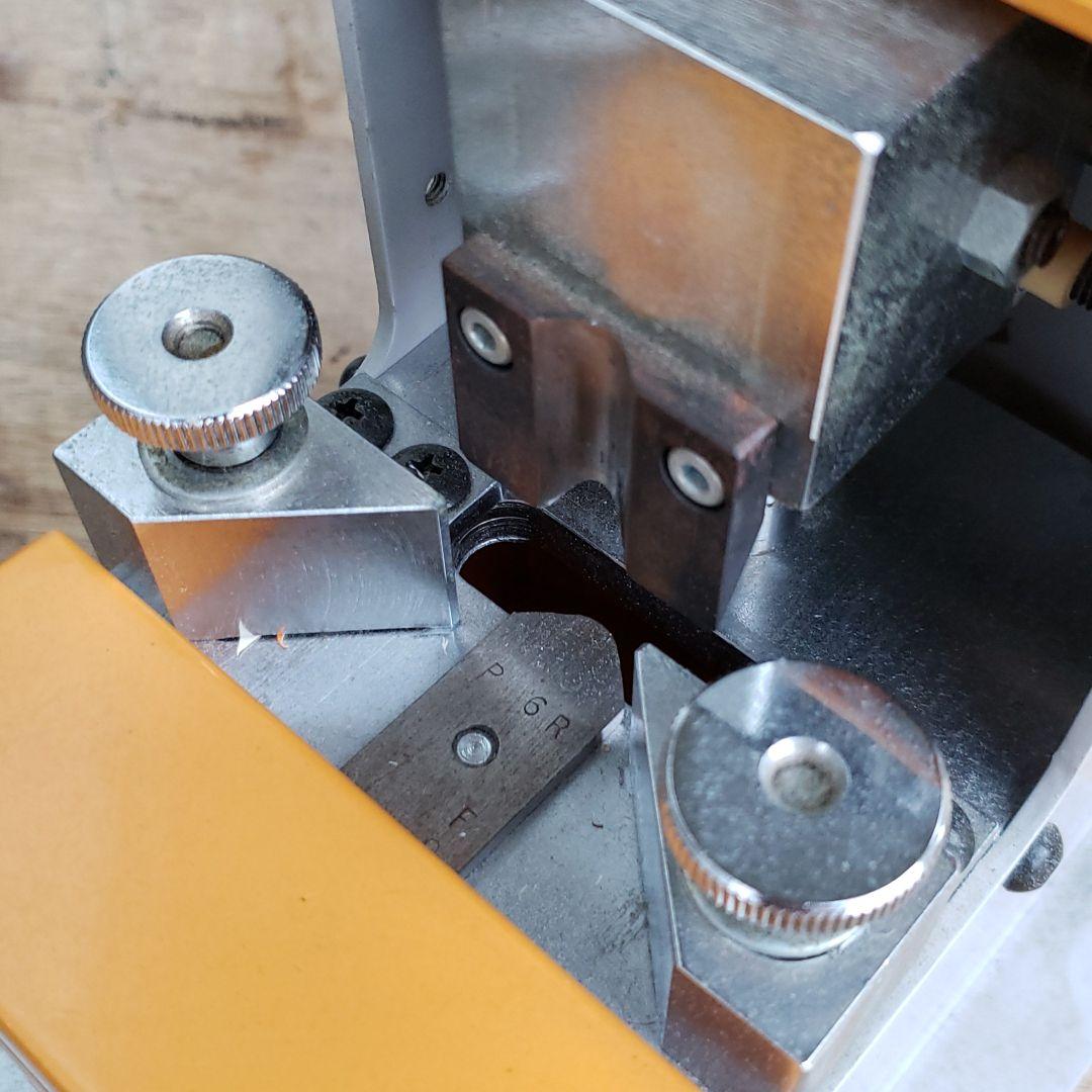 デスクトップコーナーラウンダー