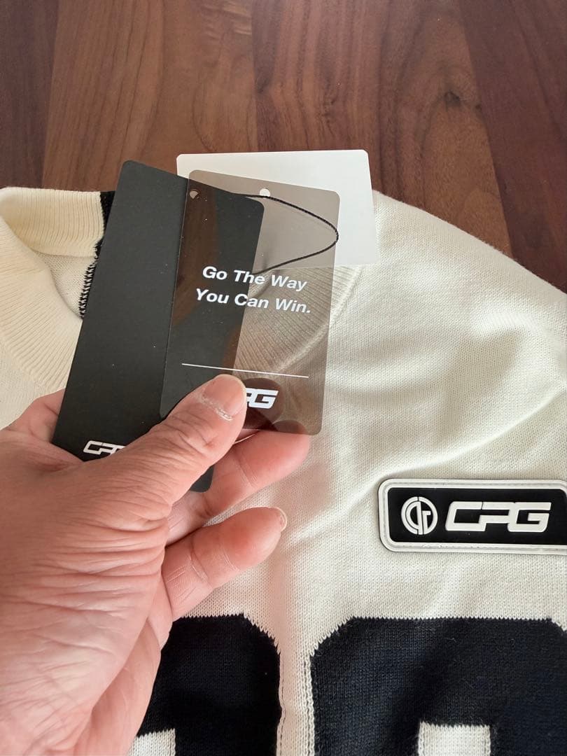 CPG ホワイト セーター サイズ3