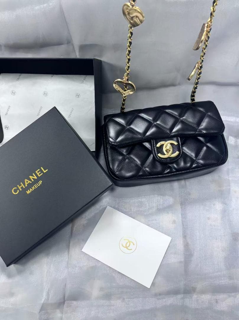 非売品 VIP顧客 限定キルティングショルダーバッグ ハート ノベルティ le