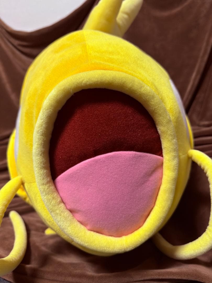 ポケモンセンター名古屋　金のコイキング ぬいぐるみ