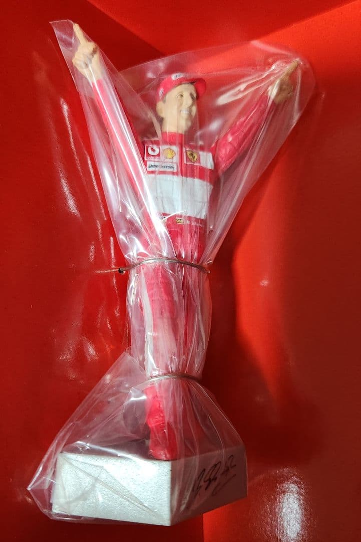 1/18 Hot Wheels Ferrari 248 F1 シューマッハ #5