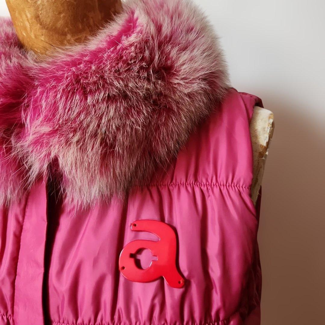 アルチビオの中綿、ファー付きピンクノースリーブベスト