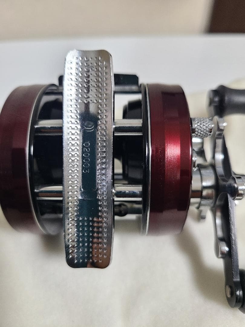 カ*ギ様 美品【abu】1500c　バーカンディ