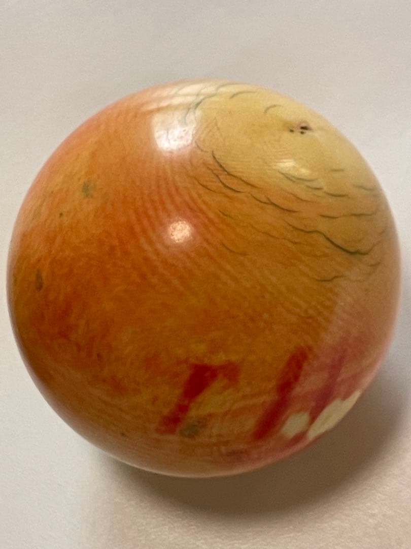 ビリヤード球　象牙風 赤白×4個 直径約6.2cm 重さ約987g 当時物