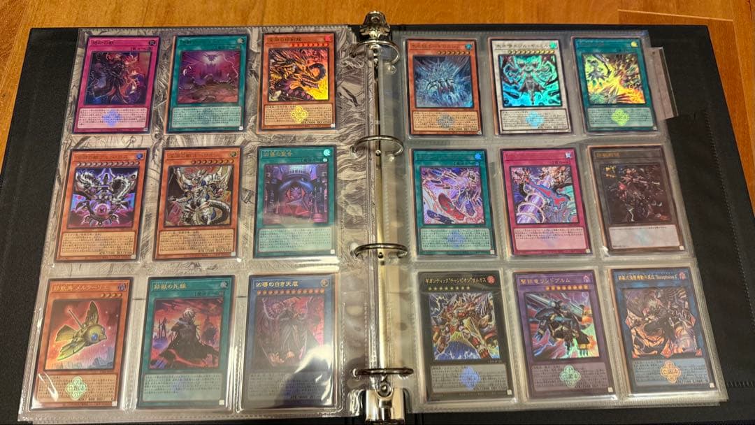 【一部欠品あり】遊戯王 白の物語 コンプリートファイル　(カード付)