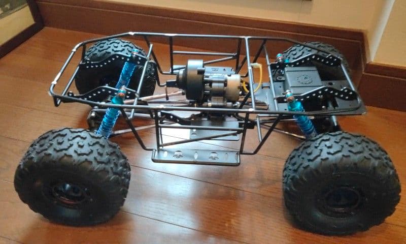 ラジコン　クローラー　シャーシ　四輪駆動