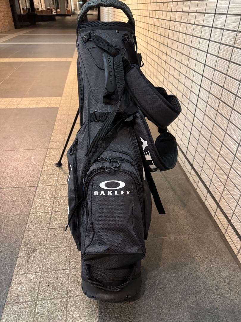 OAKLEY キャディバッグ 黒 スタンド付き
