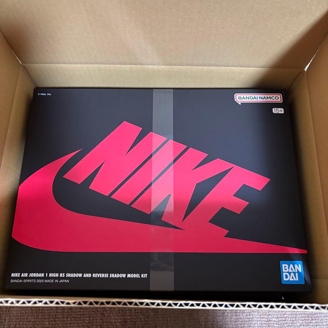 バンダイ　ナイキ エアジョーダン1 プラモデル　フィギュア