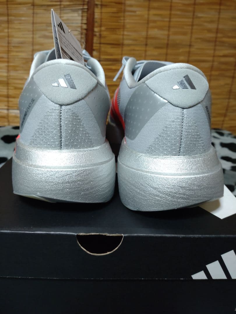 新品未使用！！アディダス　アディゼロエボＳＬ　27.0cm　東京マラソン　大阪