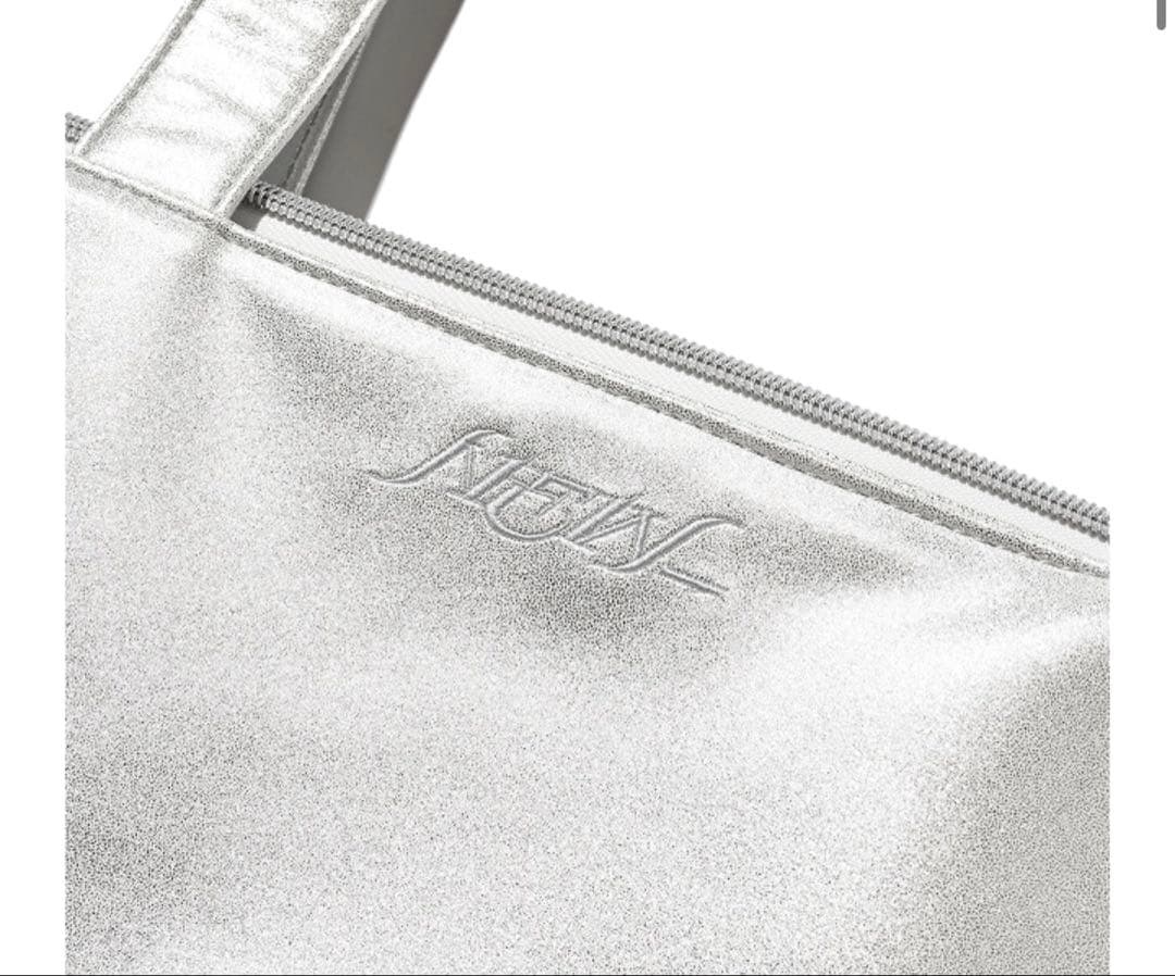 SEVENTEEN DECOバッグ NEWTOUR DECOBAG 新品未使用