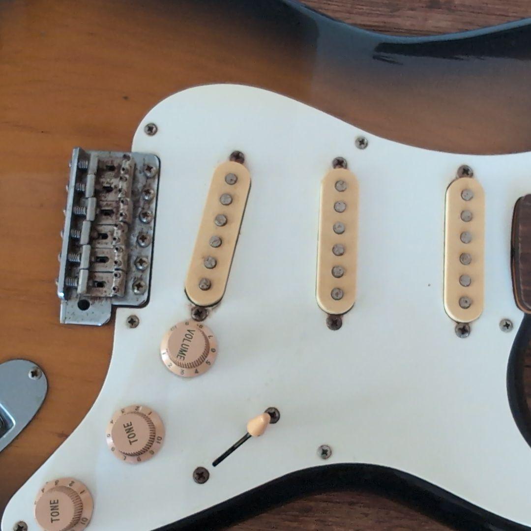 Fender Stratocaster サンバースト