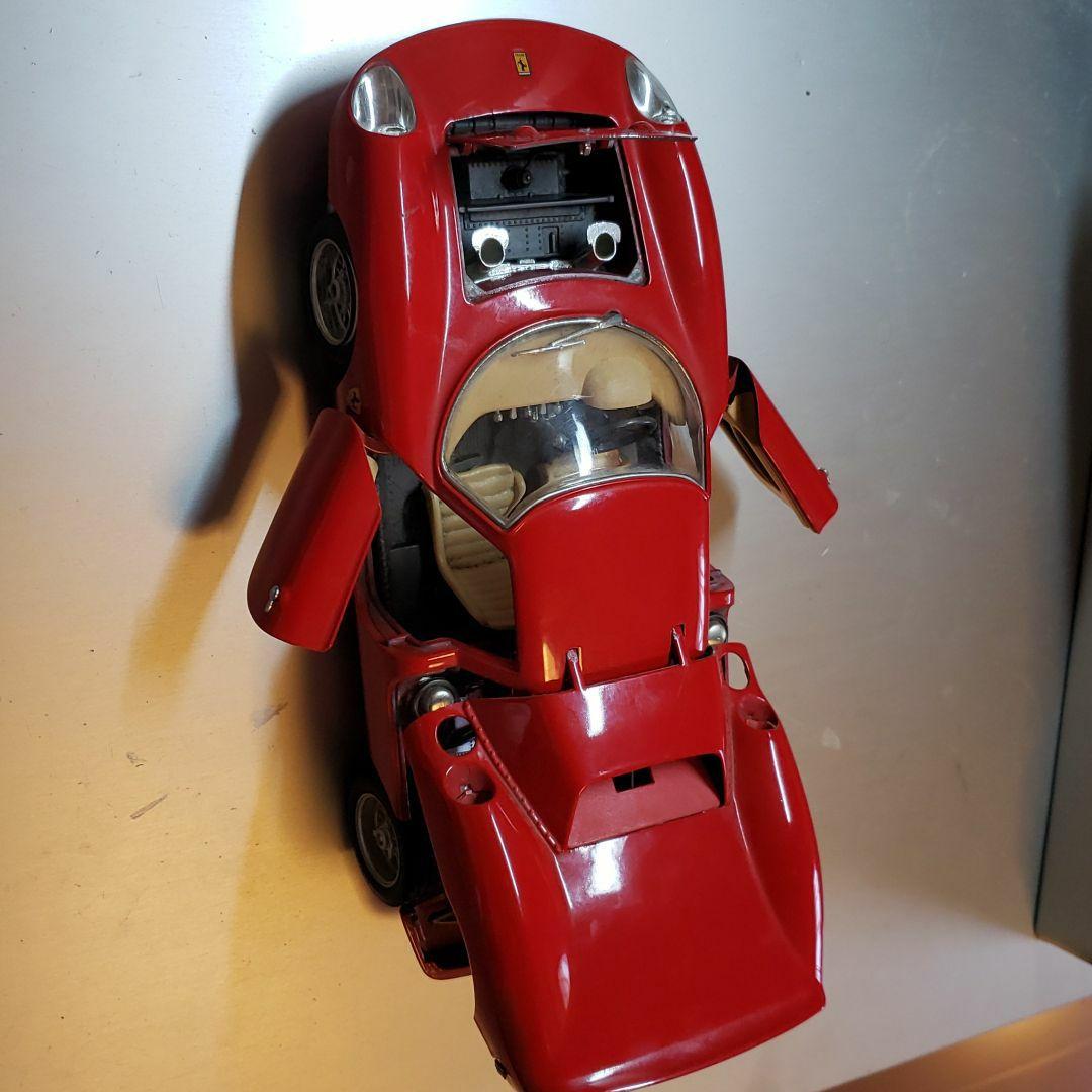 FERRARI　250LEMANS 1/18スケール