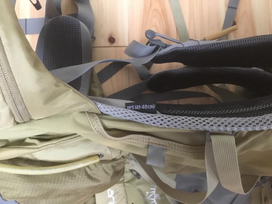 OSPREY ariel 55 登山用 リュック ザック カーキ