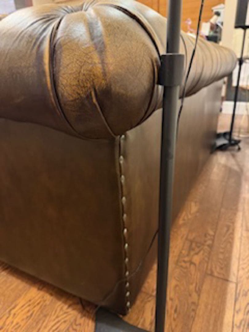 サニーレタス　本革 チェスターフィールドソファ