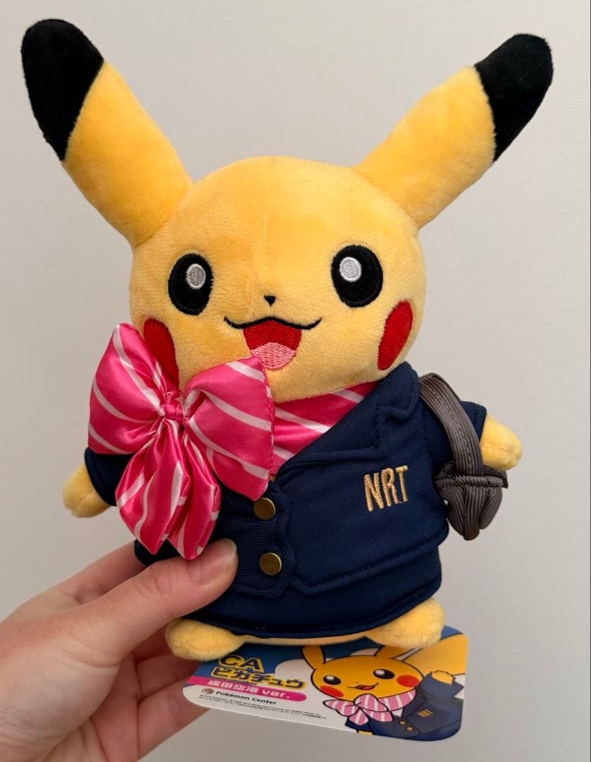 ポケモンストア 成田空港限定 パイロットピカチュウ CAピカチュウ ぬいぐるみ