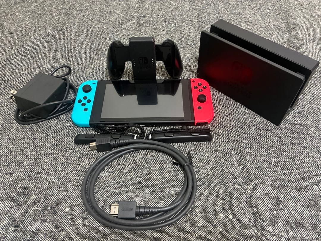 Nintendo Switch ネオンブルー・ネオンレッド(超美品)