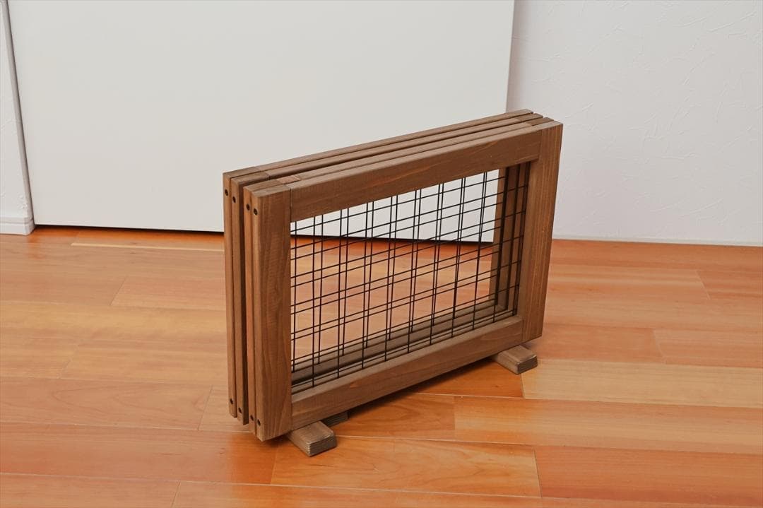 木と金網のペットフェンス　ドッグガード　折りたたんで収納可！　サイズオーダー可！