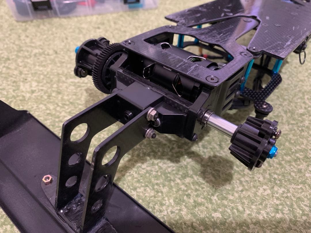 タミヤCカー★メルセデス★カスタムカーボン、サーボ、ブラシレス、スペアパーツ付き