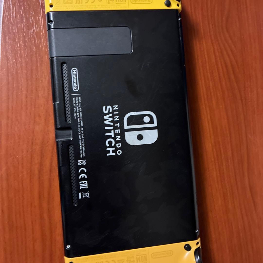 Nintendo Switch イエロー/ブラック 本体