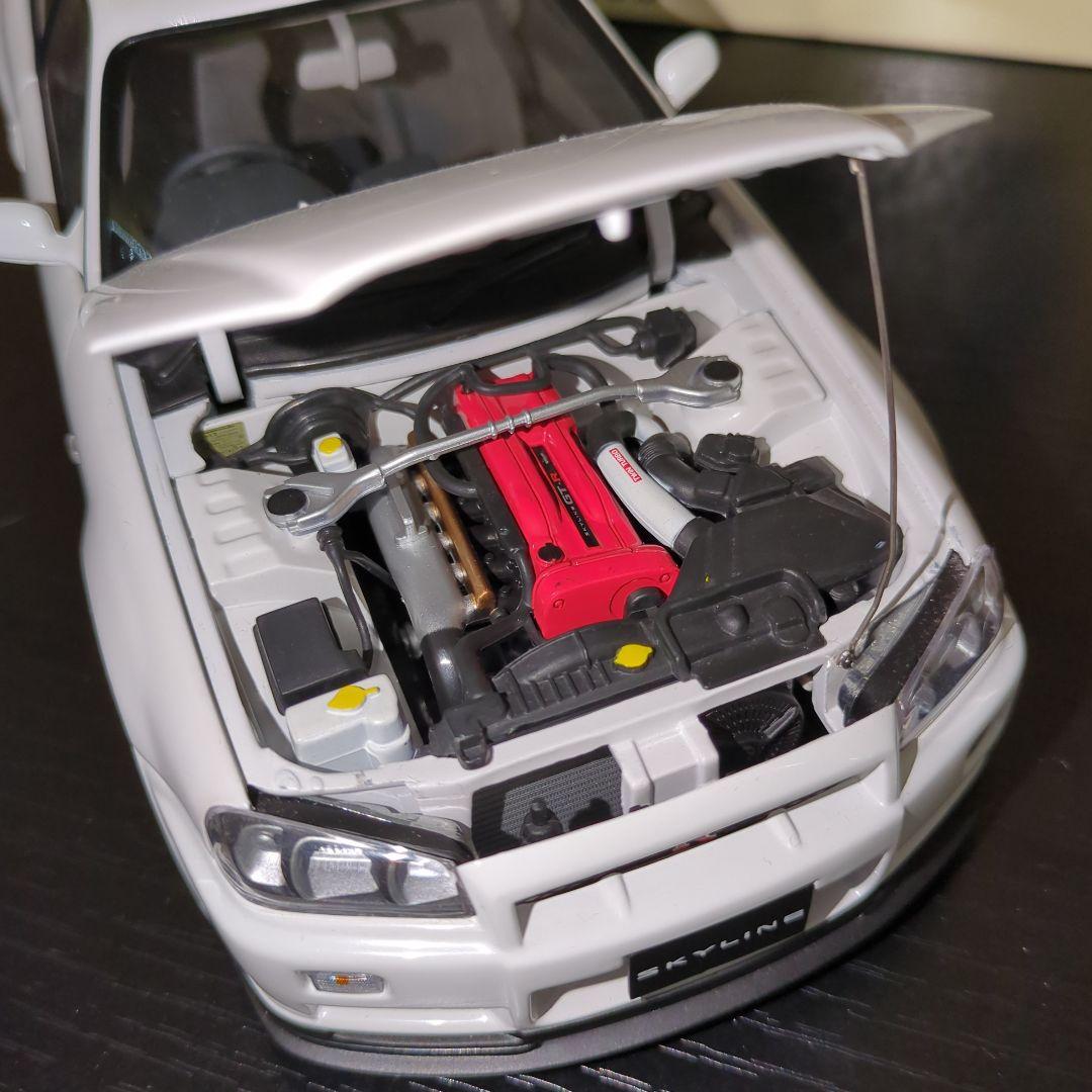 値下げ　オートアート1/18 スカイライン GT-R R34 VスペックII