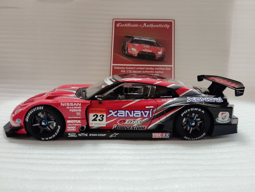 G04 オートアート製 1/18 XANAVI NISMO GTR 2008