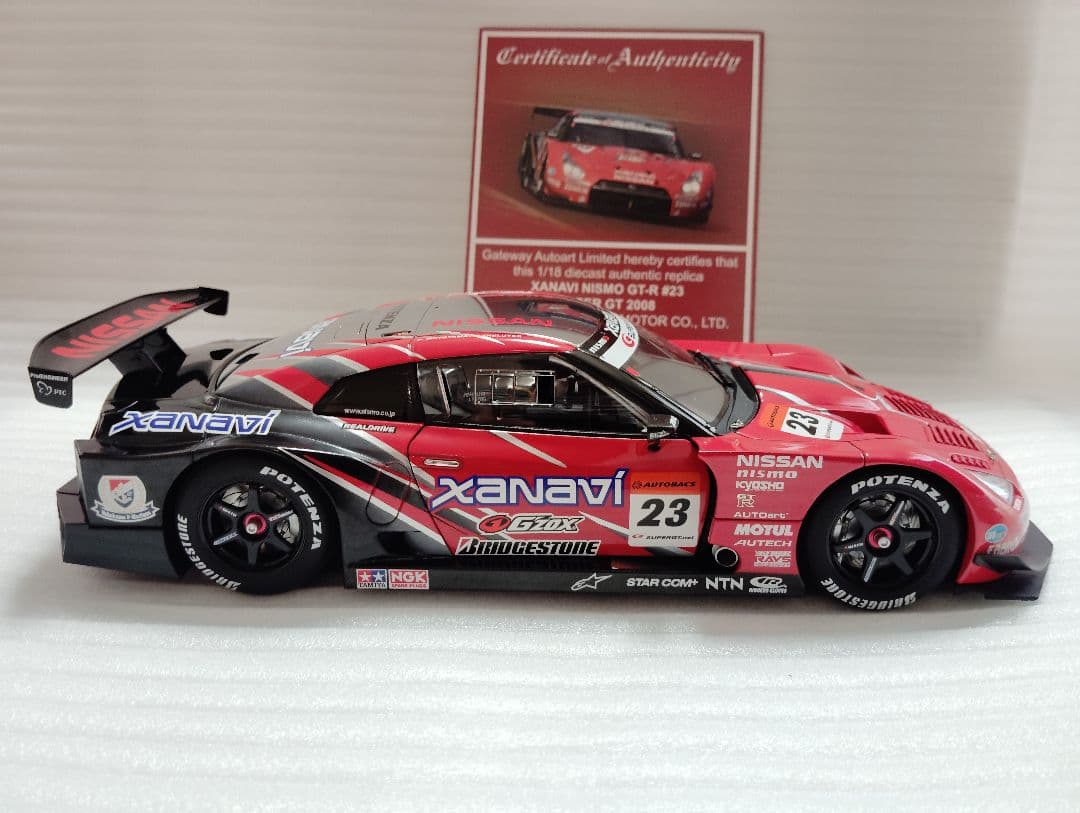 G04 オートアート製 1/18 XANAVI NISMO GTR 2008