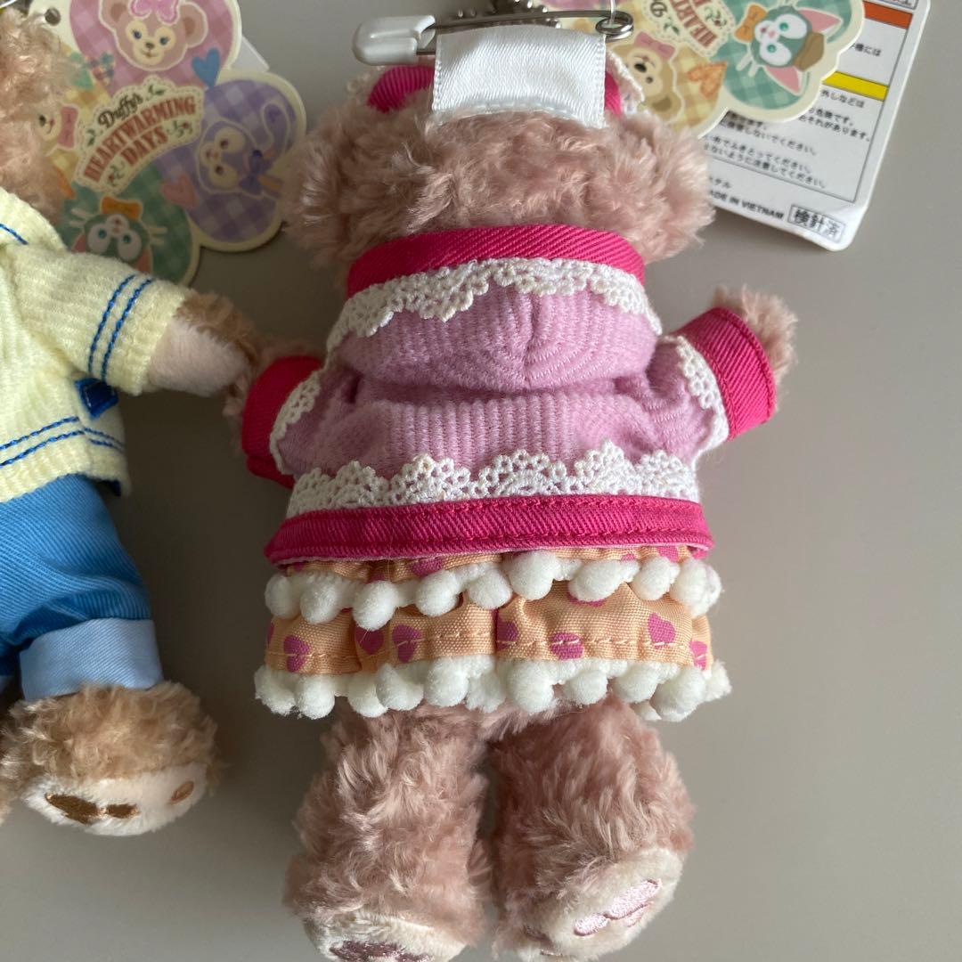 ハートウォーミングデイズ　ダッフィー シェリーメイぬいぐるみバッジ