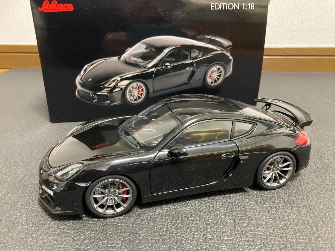 1/18 Porsche Cayman GT4 ポルシェ ケイマン