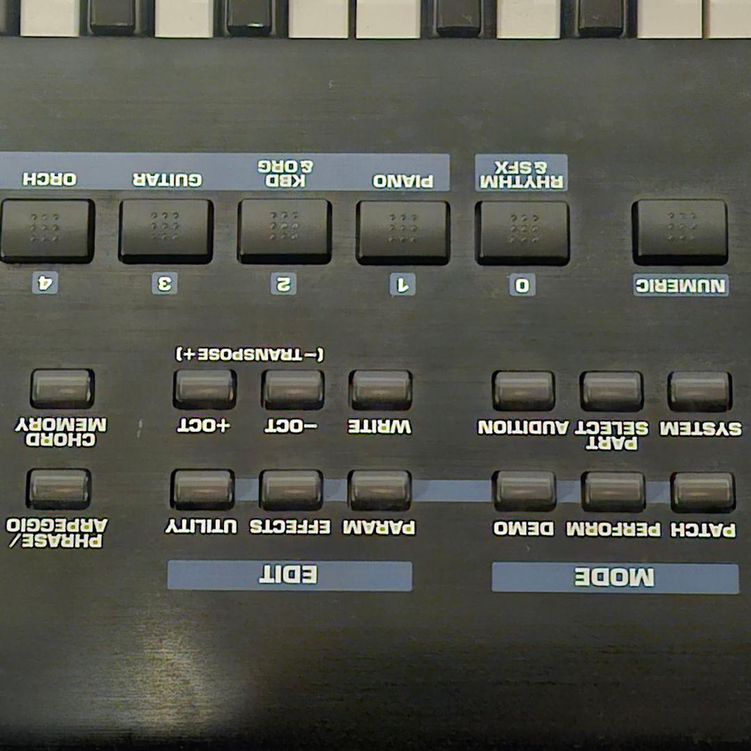 鍵盤楽器 Roland JUNO-D