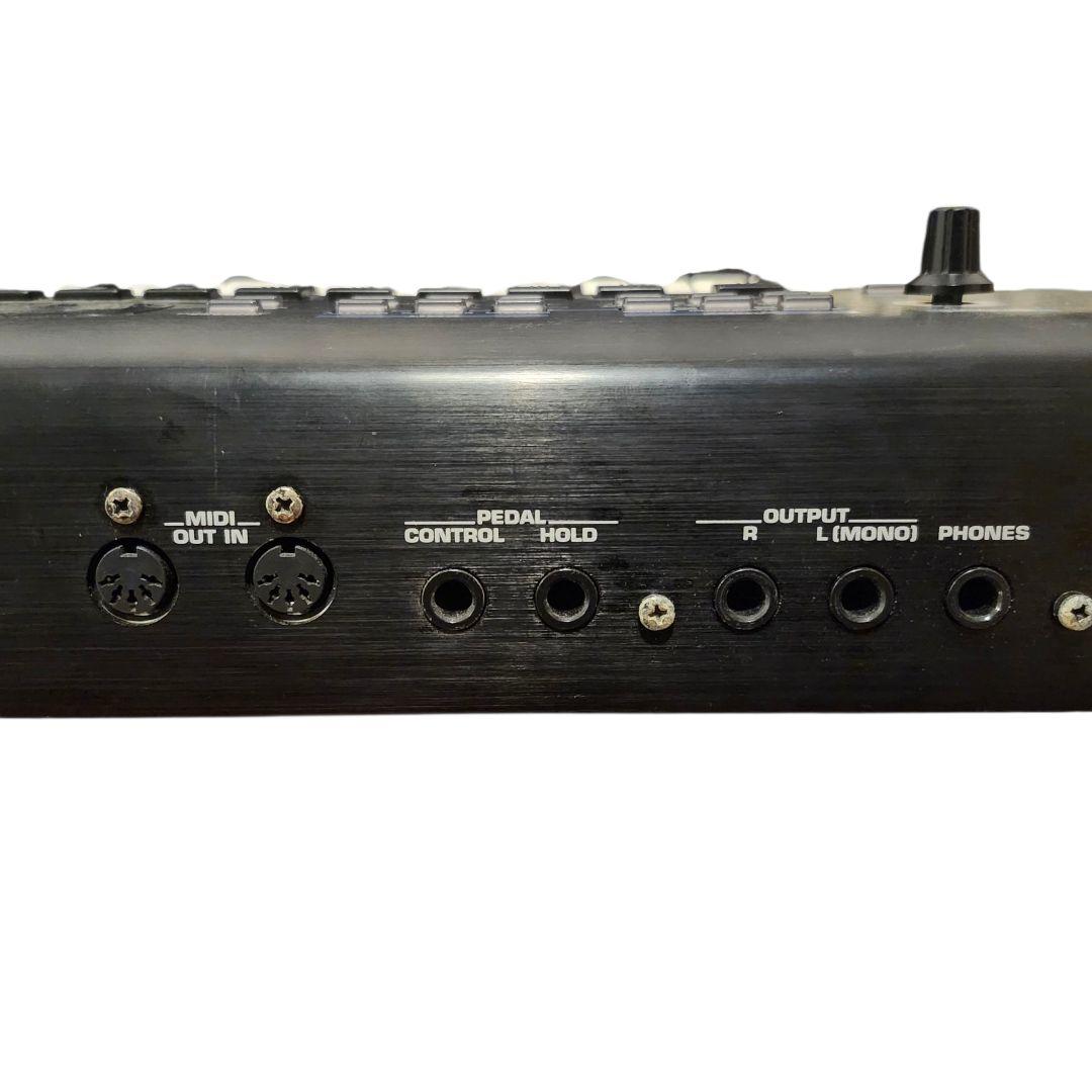 鍵盤楽器 Roland JUNO-D